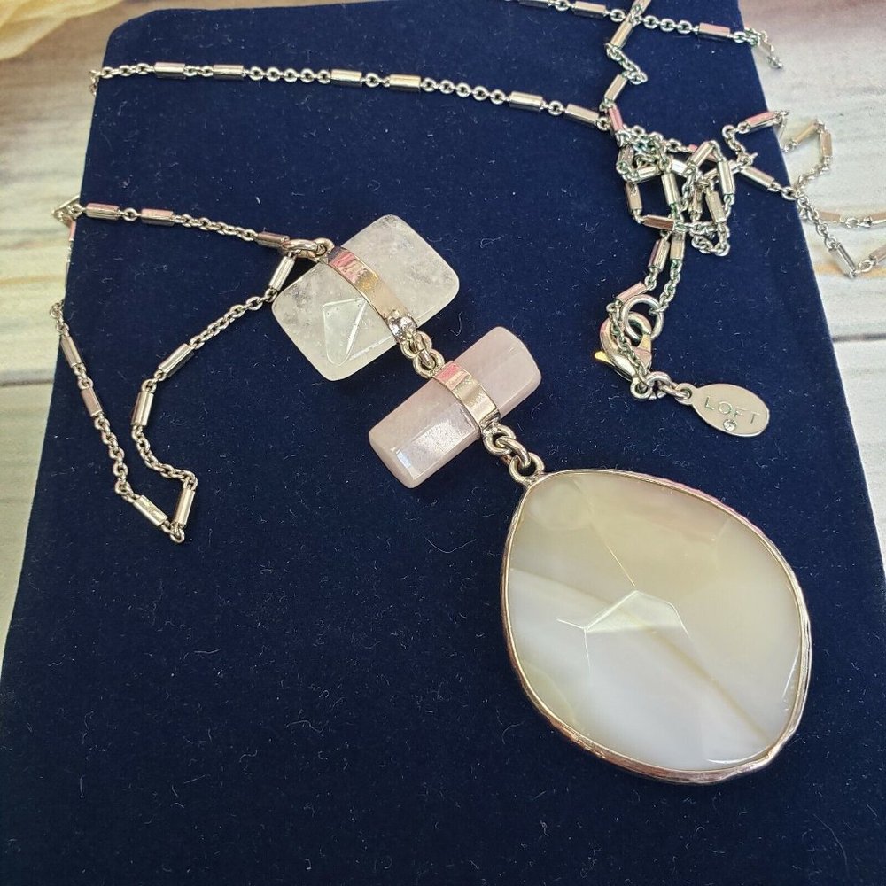 LOFT Agate & Quartz Stone Pendant Silver Tone Chain Fashion Necklace